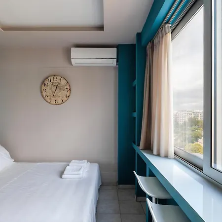 Aristotle Spot, View By Binobi! Apartman