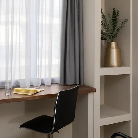 Aristotle Spot, View By Binobi! Apartman *