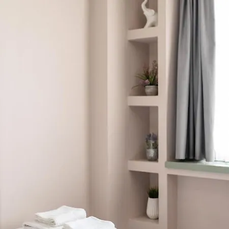 Aristotle Spot, View By Binobi! テッサロニキ